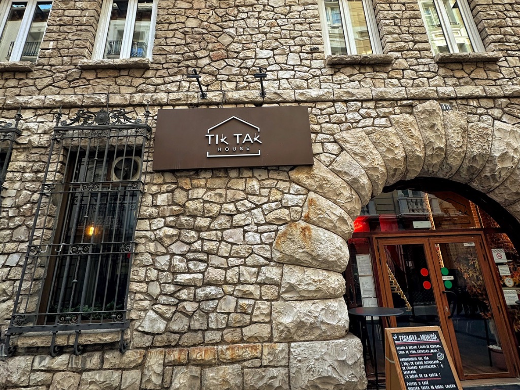 Imagen de TIK TAK HOUSE